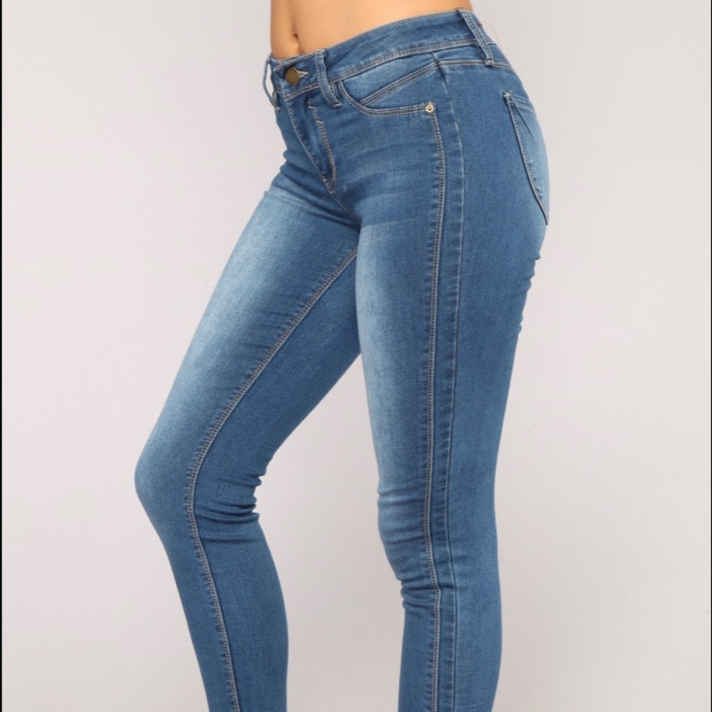 🎀 HP🎀 Catwalk Jeans - Picture 4 of 7